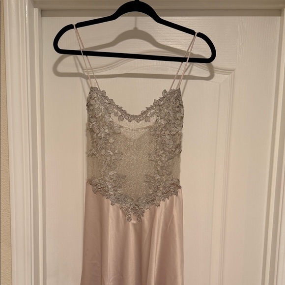 Flora Nikrooz Showstopper
Chemise Size M - Picture 3 of 8